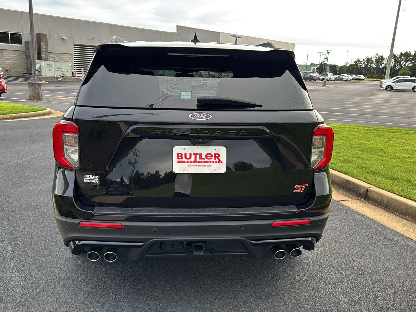 2024 Ford Explorer ST photo 3