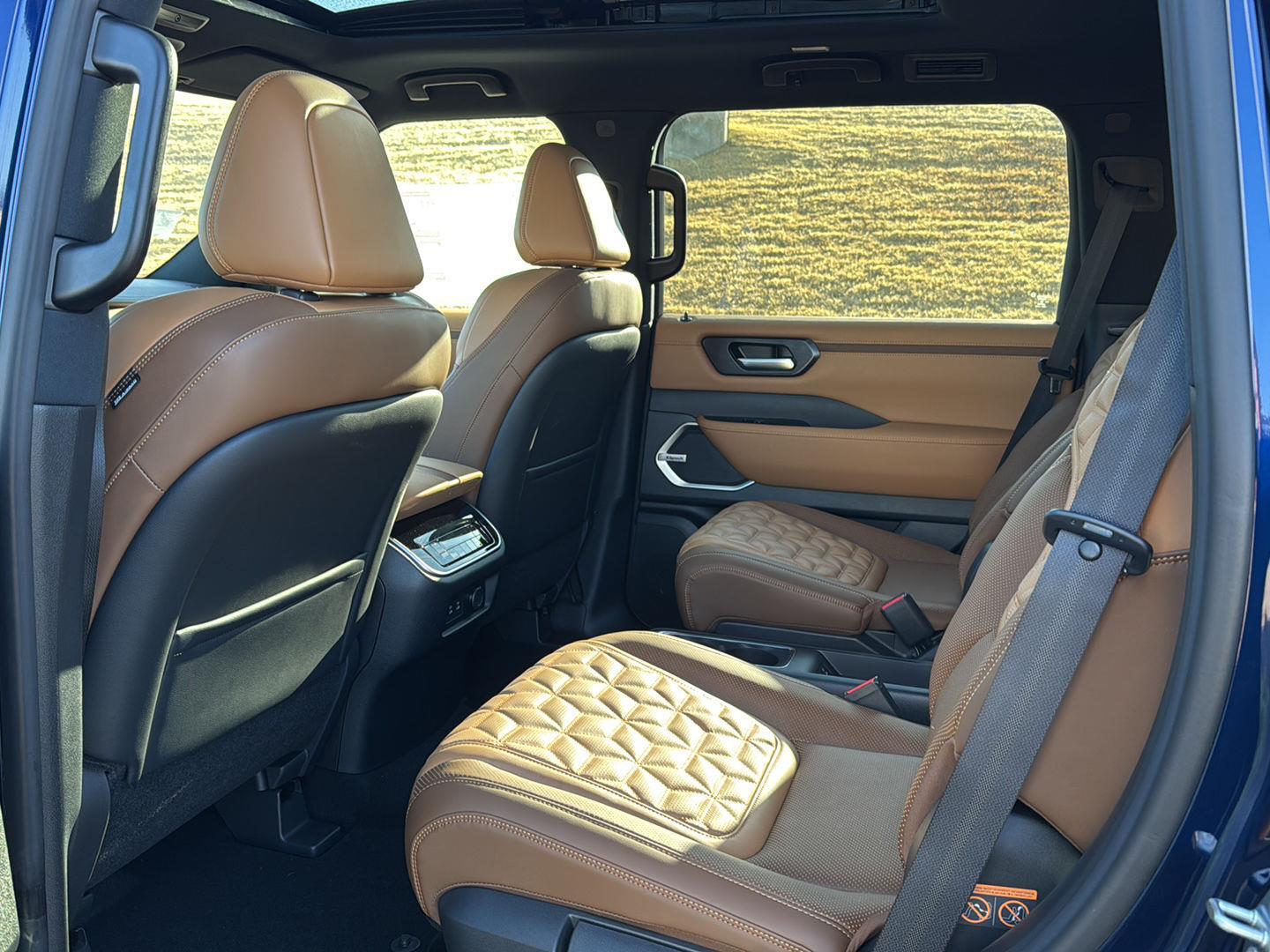 2026 Nissan Armada Platinum Reserve - Photo 9