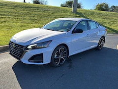 2025 Nissan Altima SR Sedan