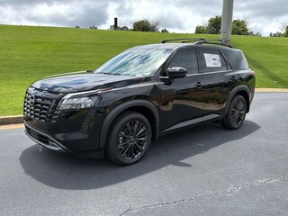 2026 Nissan Pathfinder SL SUV