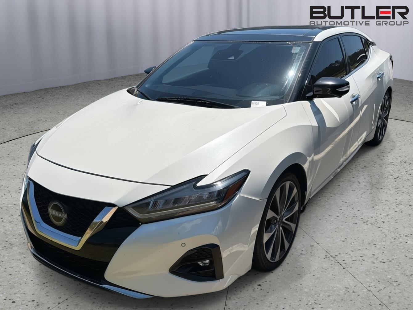 2023 Nissan Maxima Platinum's photo