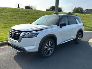 2025 Nissan Pathfinder Platinum SUV