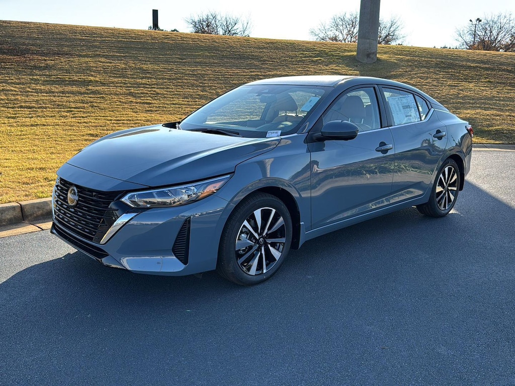 2025 Nissan Sentra SV photo 2