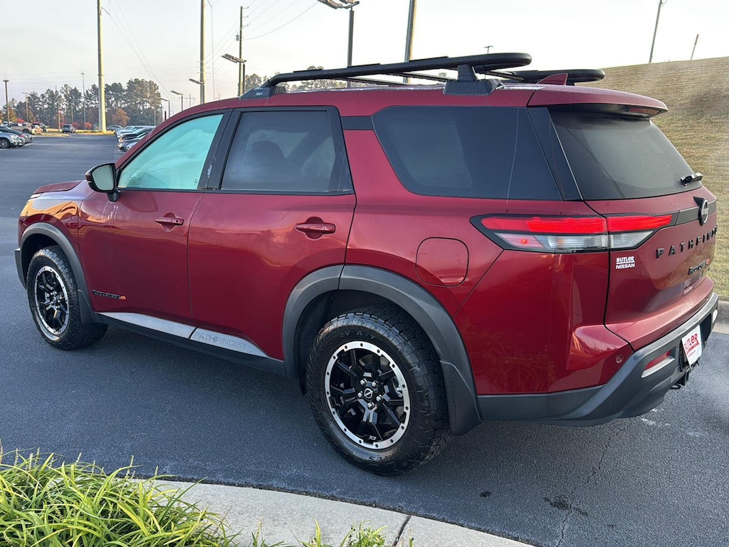 2023 Nissan Pathfinder Rock Creek photo 3