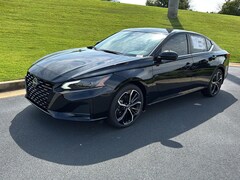 2025 Nissan Altima SR Sedan