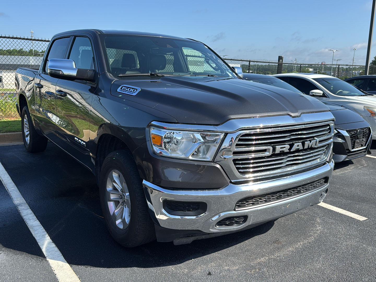 2024 Ram 1500 Laramie photo 3