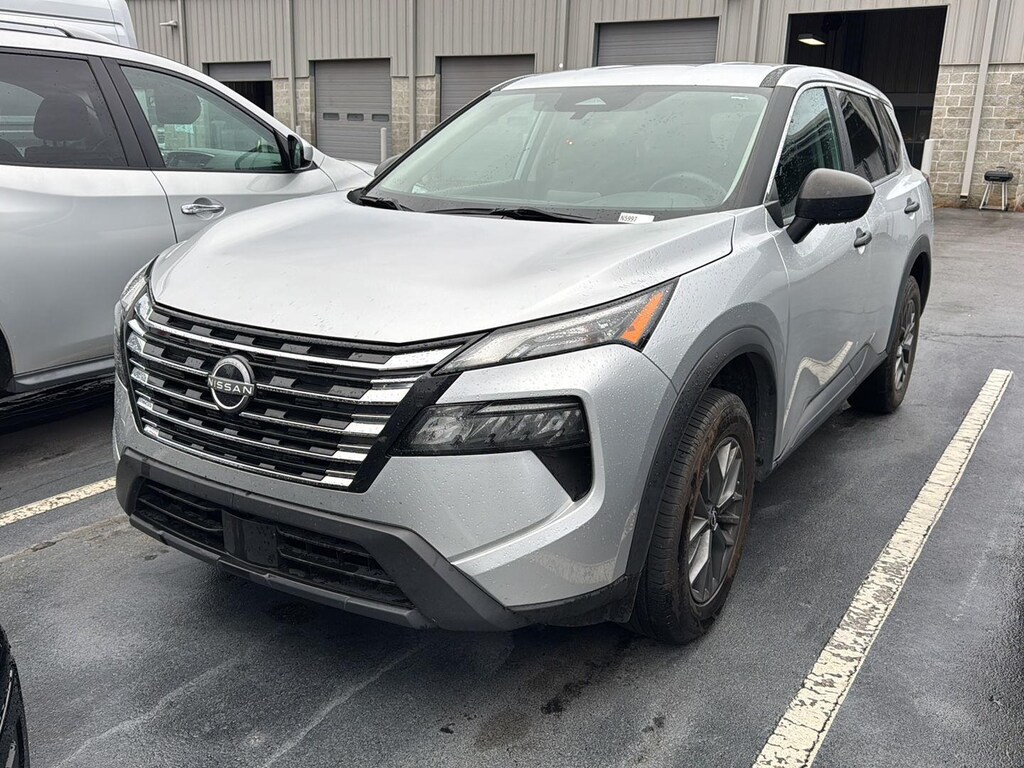Used 2024 Nissan Rogue S SUV
