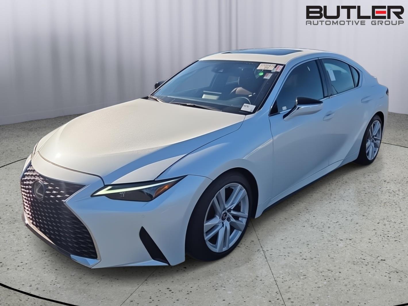 2023 Lexus IS