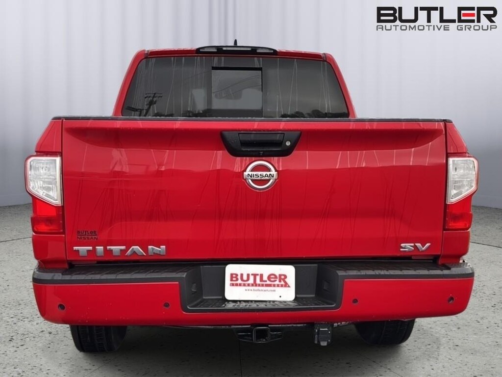 Used 2022 Nissan Titan SV Truck Crew Cab