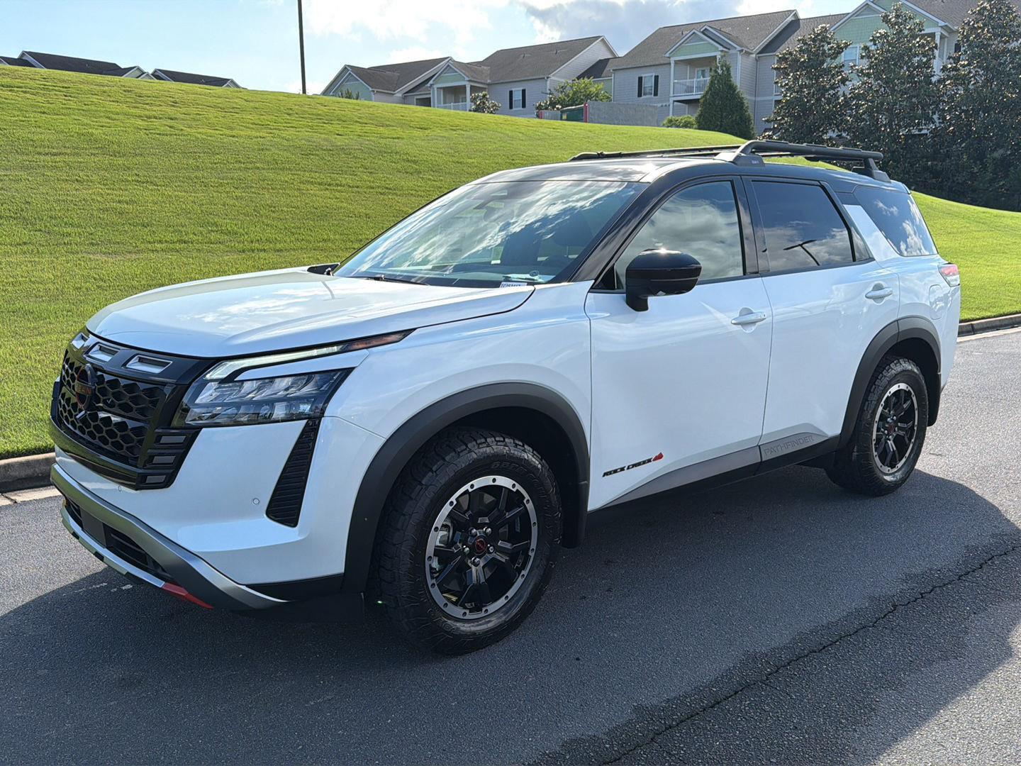 2026 Nissan Pathfinder Rock Creek 4WD's photo