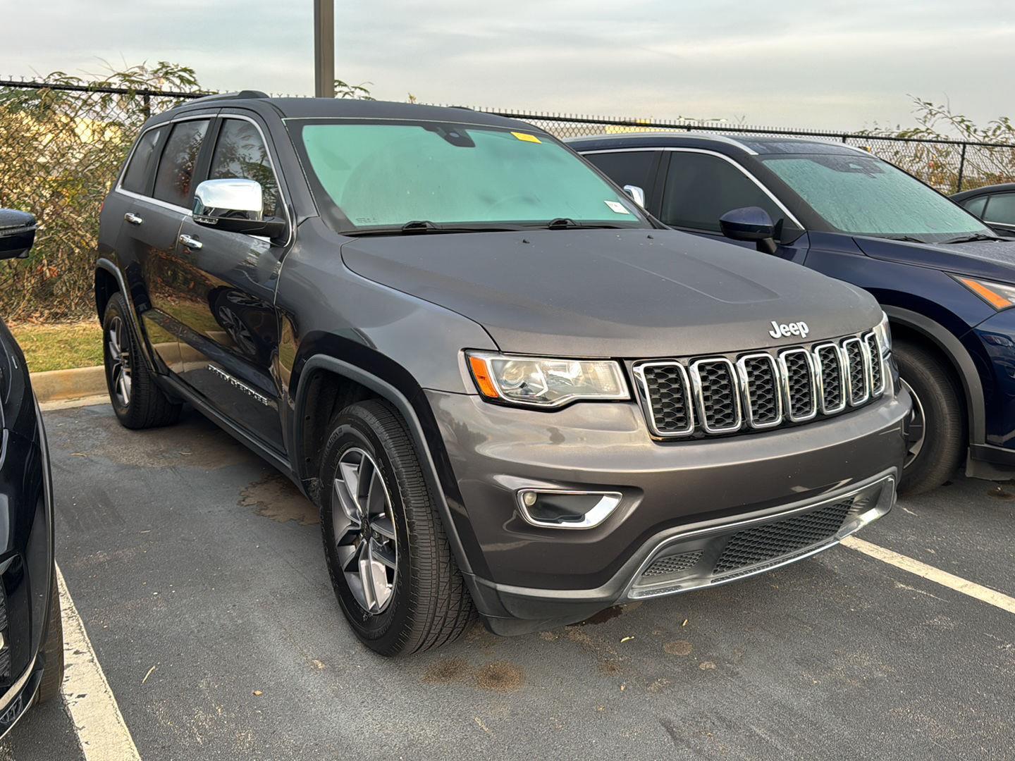 2019 Jeep Grand Cherokee Limited photo 4