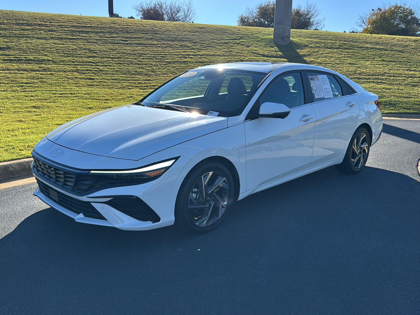 2024 Hyundai Elantra Limited