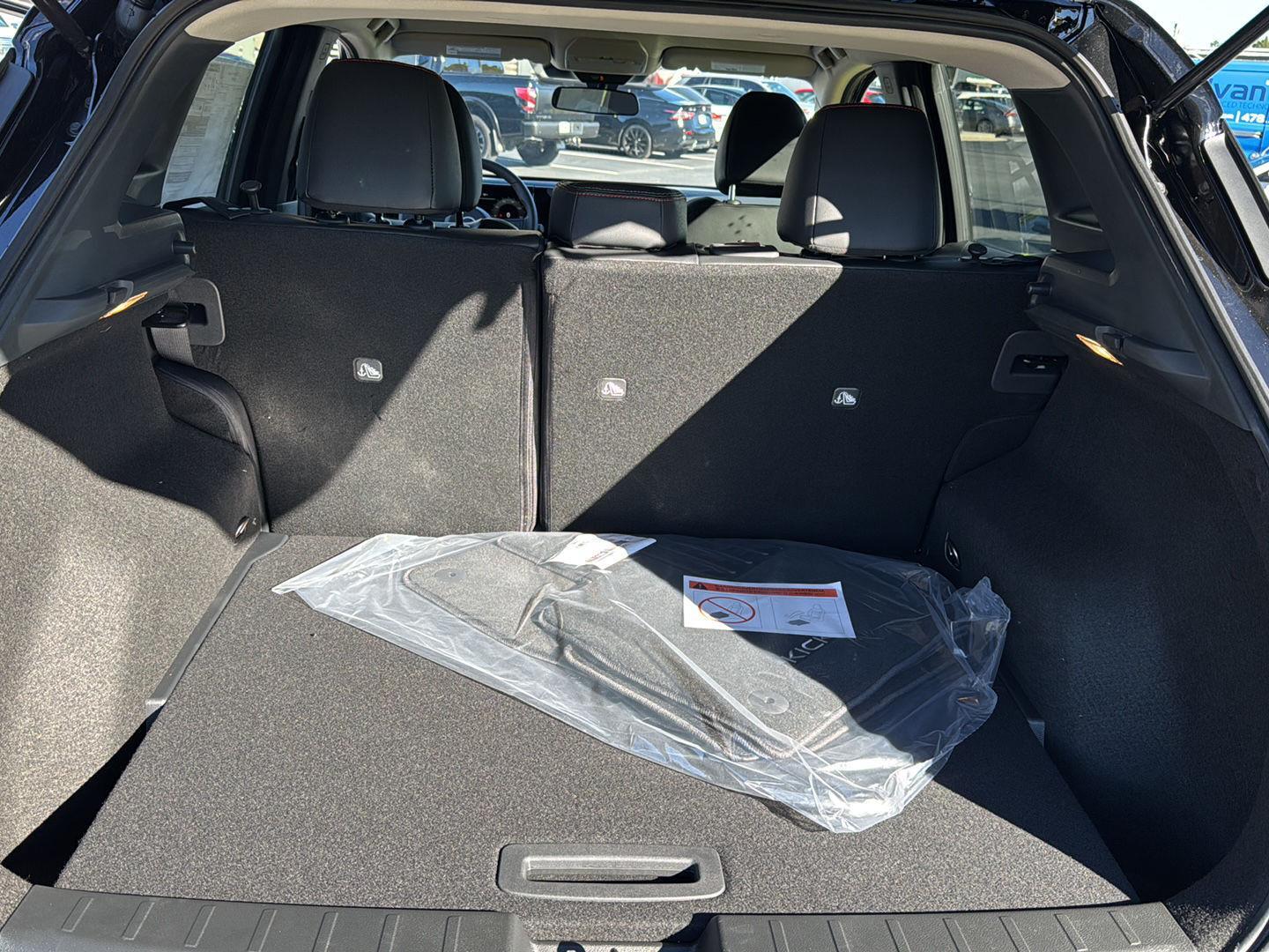 2026 Nissan KICKS SR - Photo 27