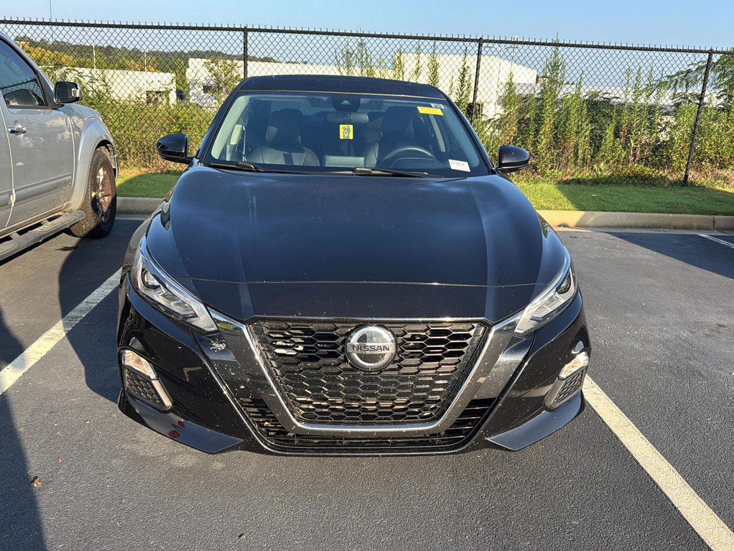 2021 Nissan Altima SR photo 2