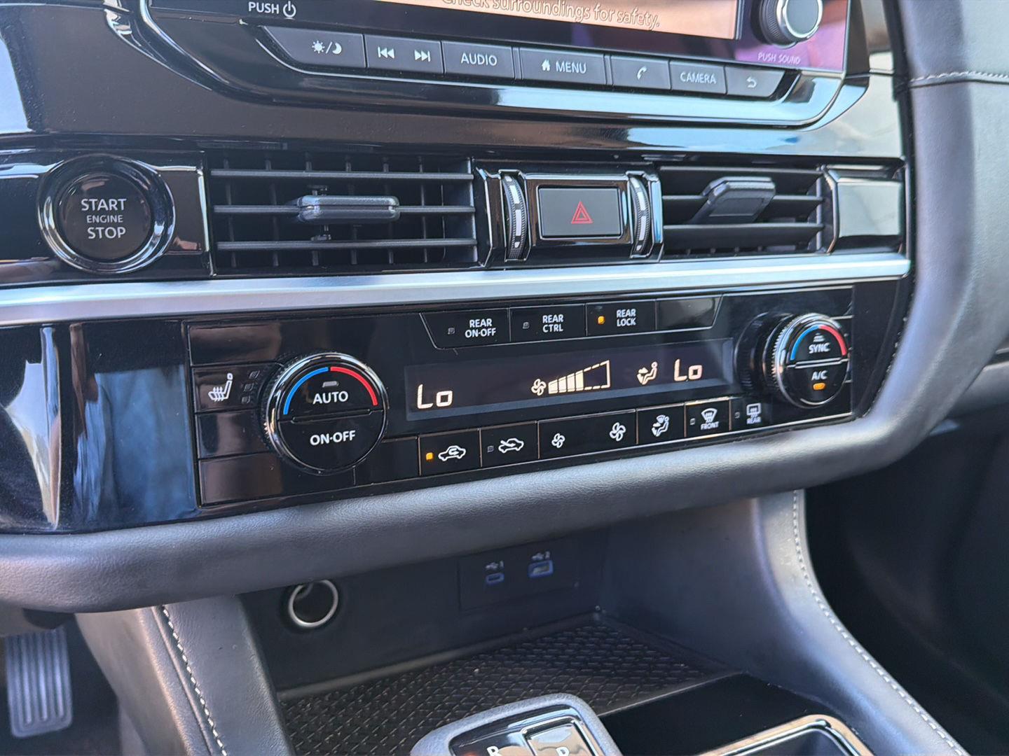 2025 Nissan Pathfinder SV - Photo 27