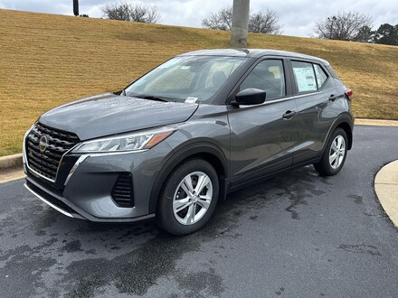 2025 Nissan Kicks Play S SUV