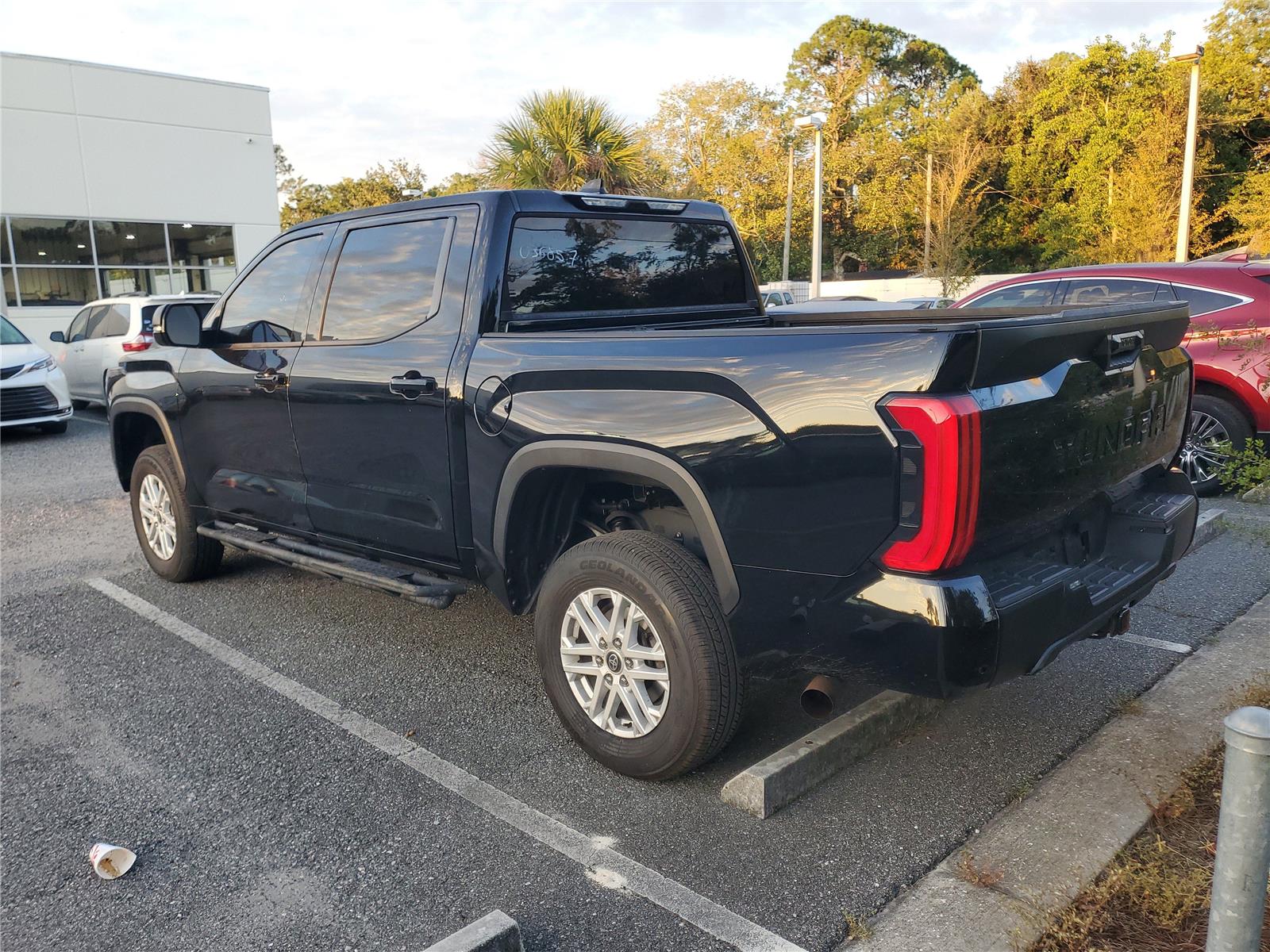 2022 Toyota Tundra SR5 CrewMax photo 2