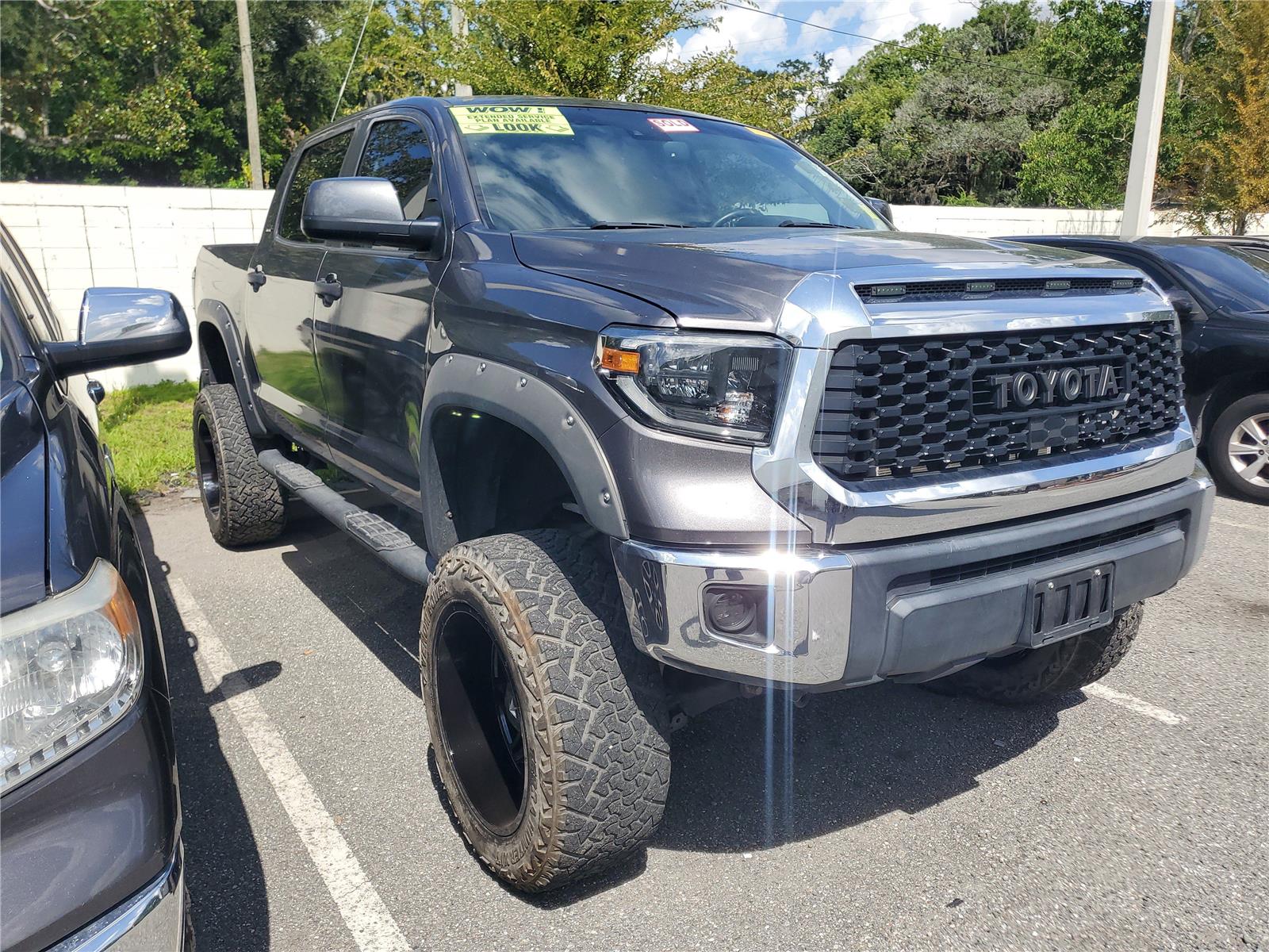 2020 Toyota Tundra SR5 CrewMax photo 4