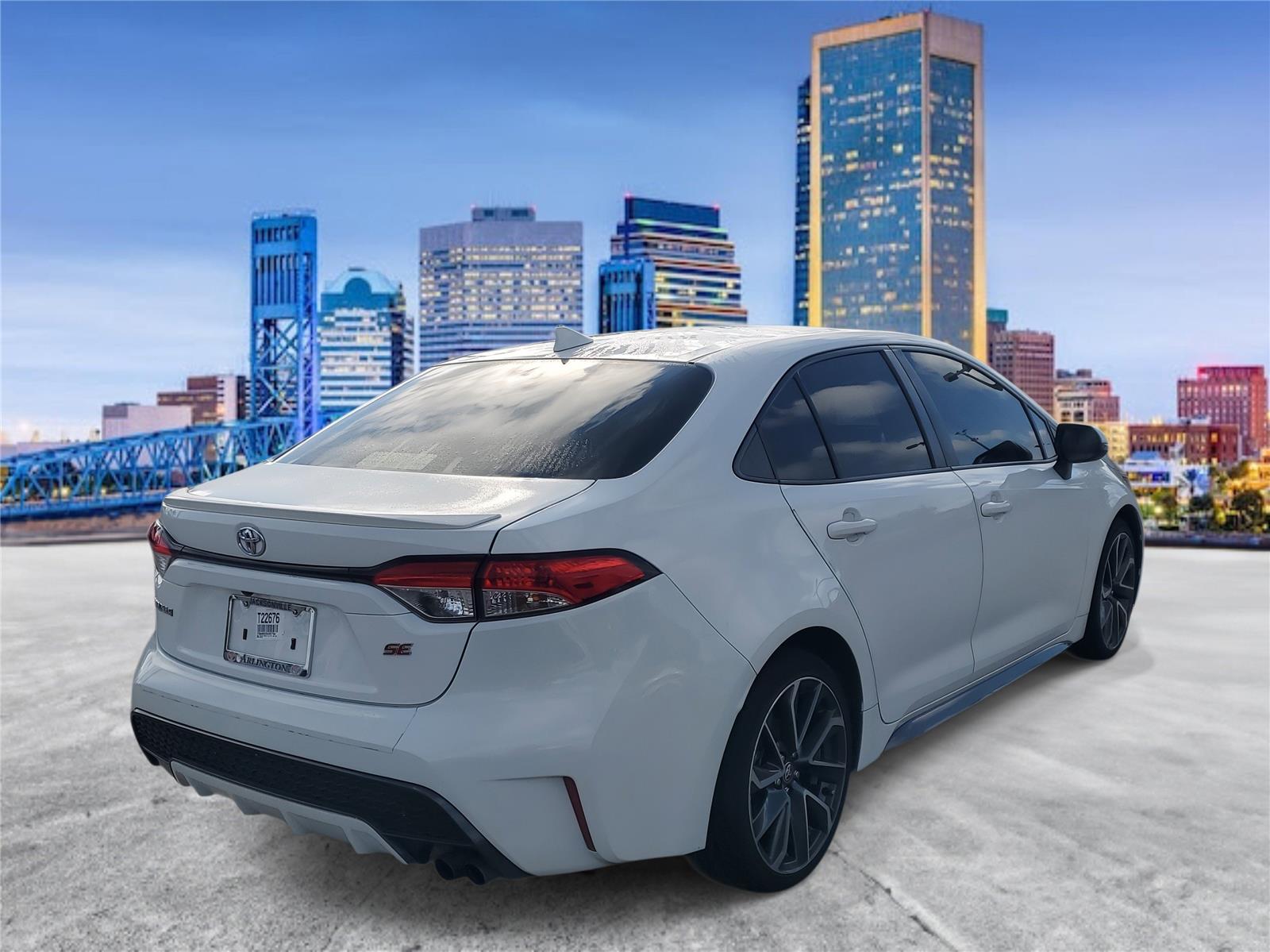 2021 Toyota Corolla SE photo 3