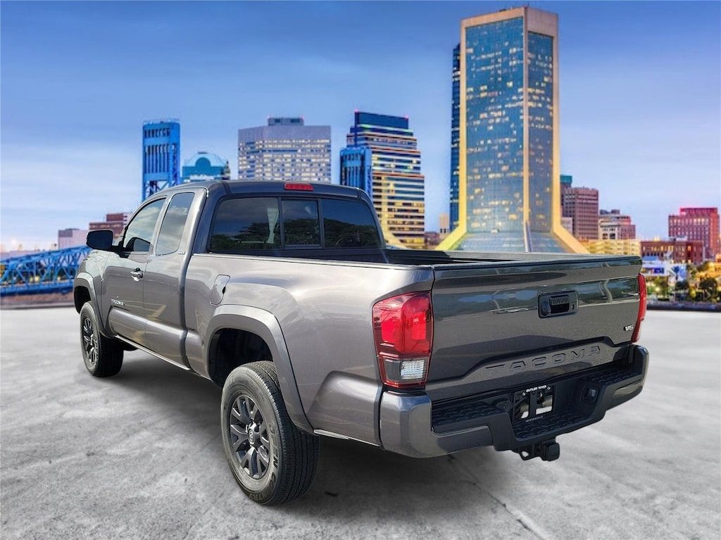 Used 2022 Toyota Tacoma SR5 Truck