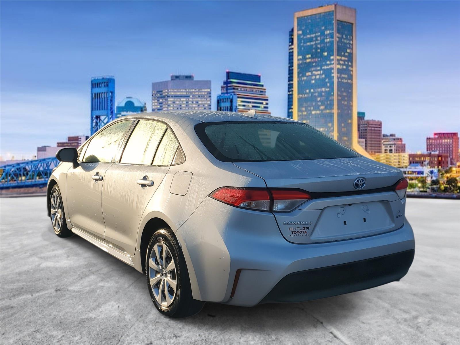 2025 Toyota Corolla Hybrid LE photo 2