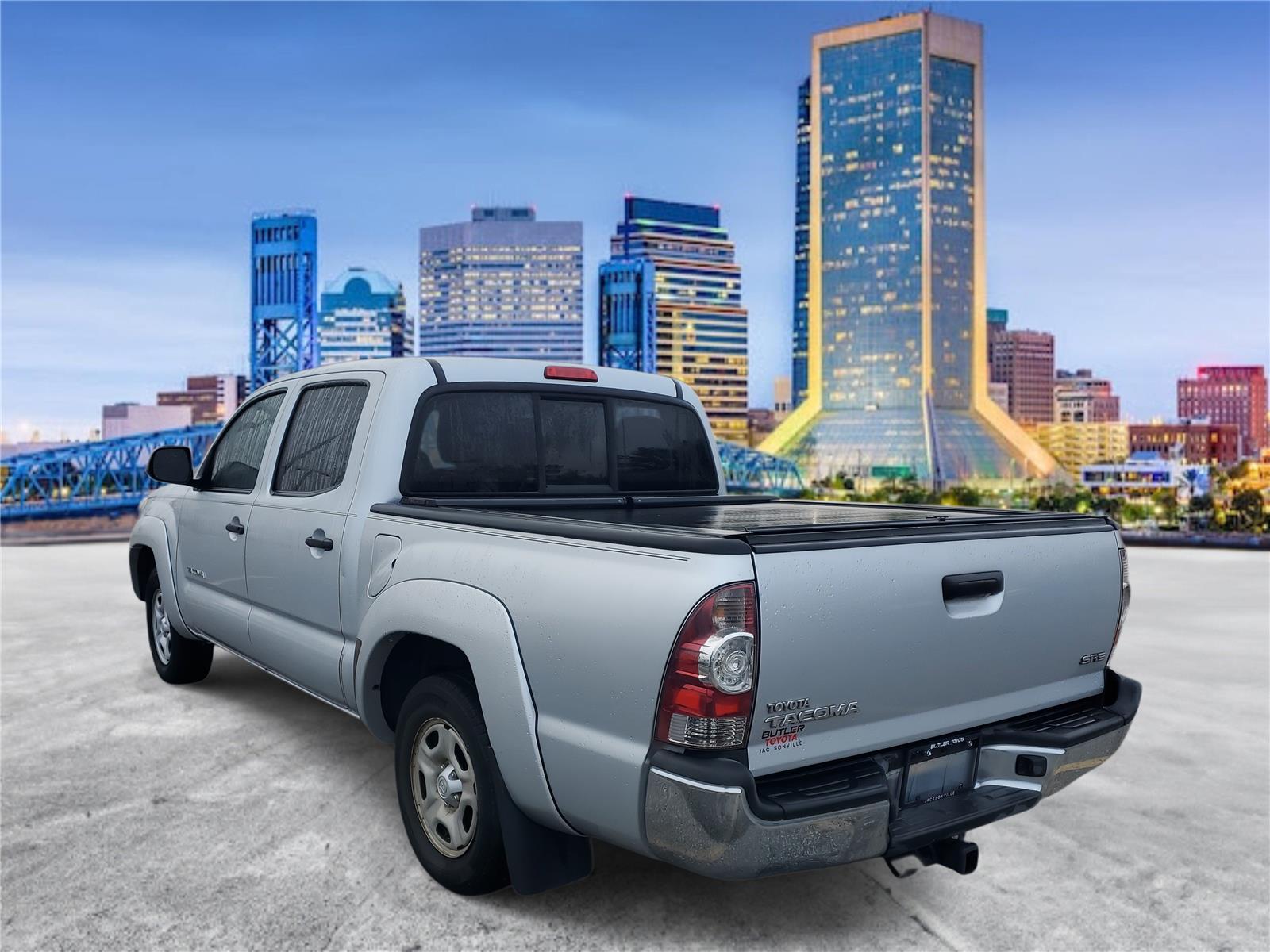 2013 Toyota Tacoma photo 2