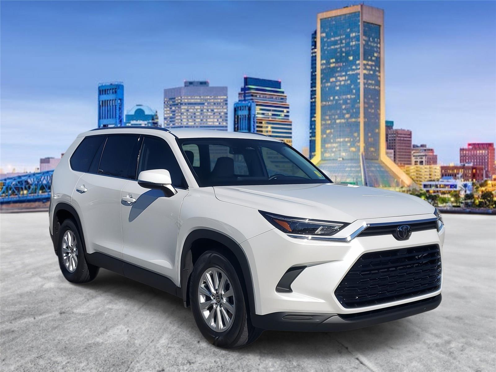 2025 Toyota Highlander Hybrid XLE photo 4
