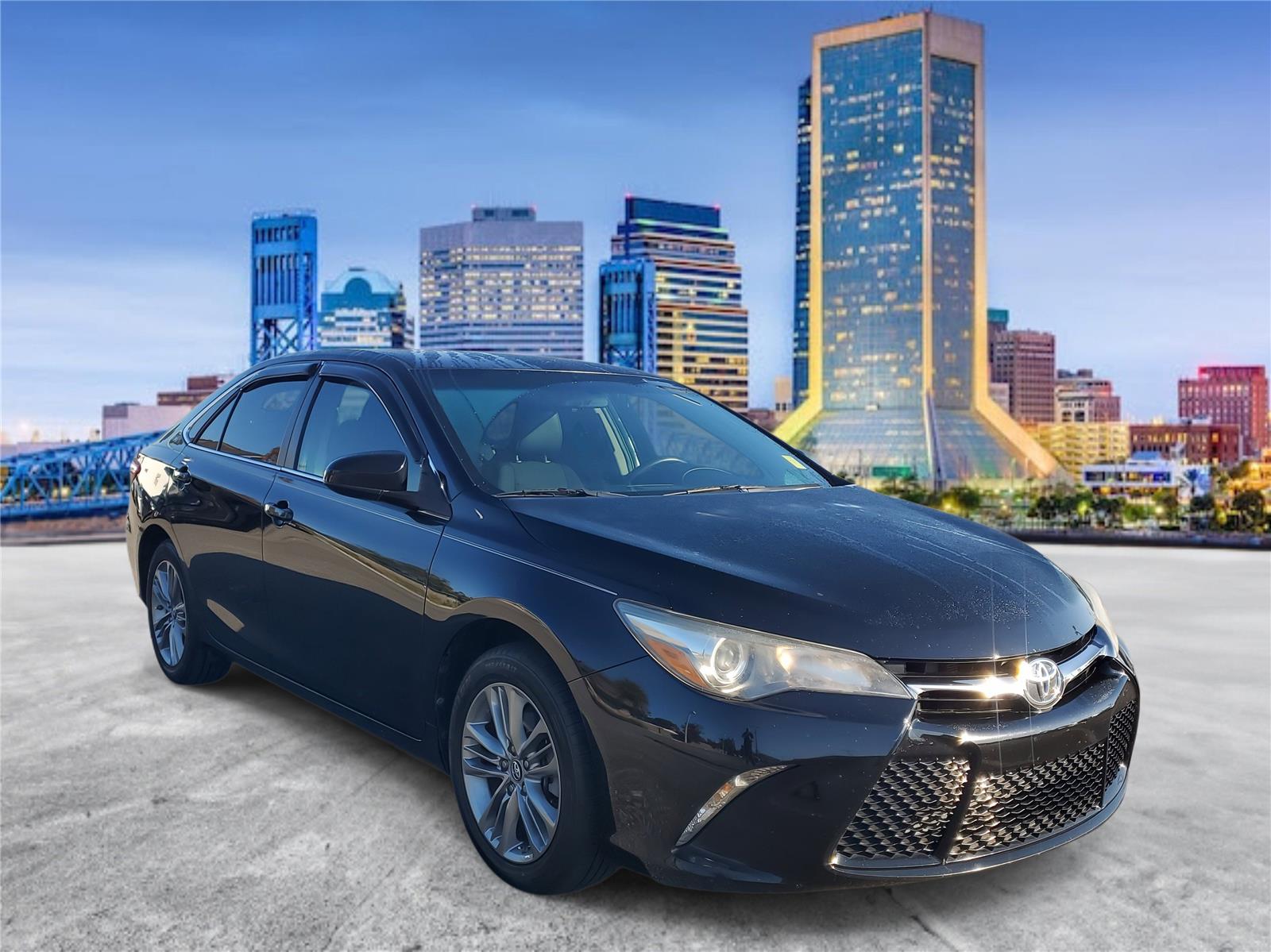 2017 Toyota Camry XSE photo 4