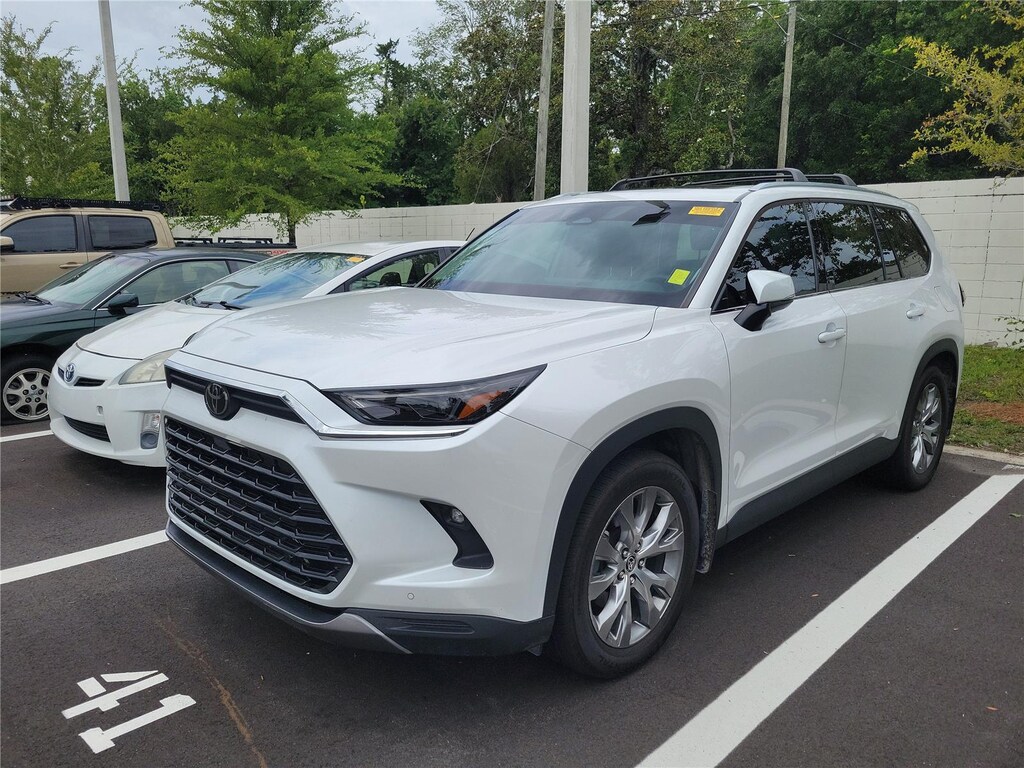 Used 2024 Toyota Grand Highlande Hybrid Limited AWD HYB LIMITED