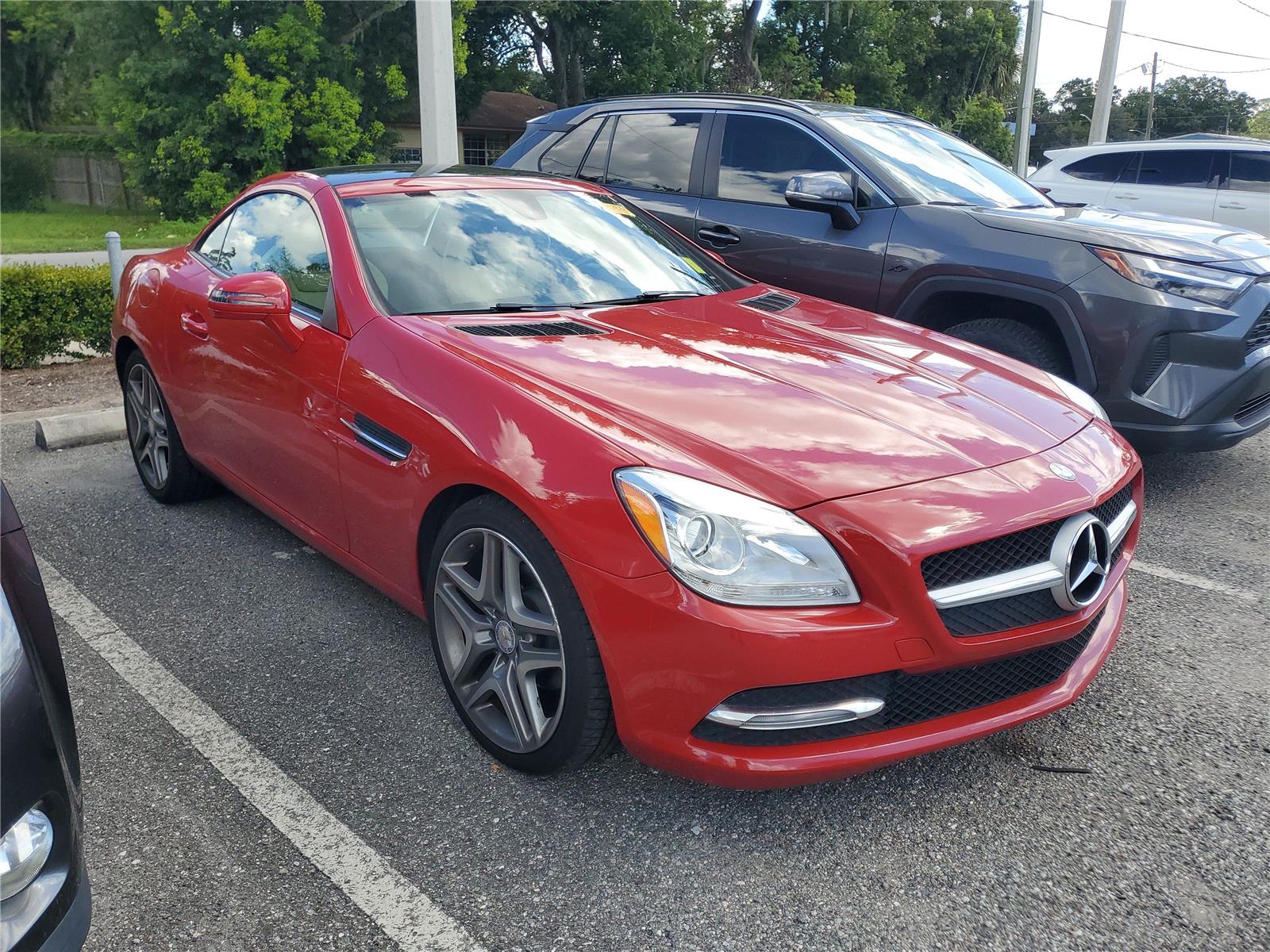 2013 Mercedes Benz SLK 250 photo 4
