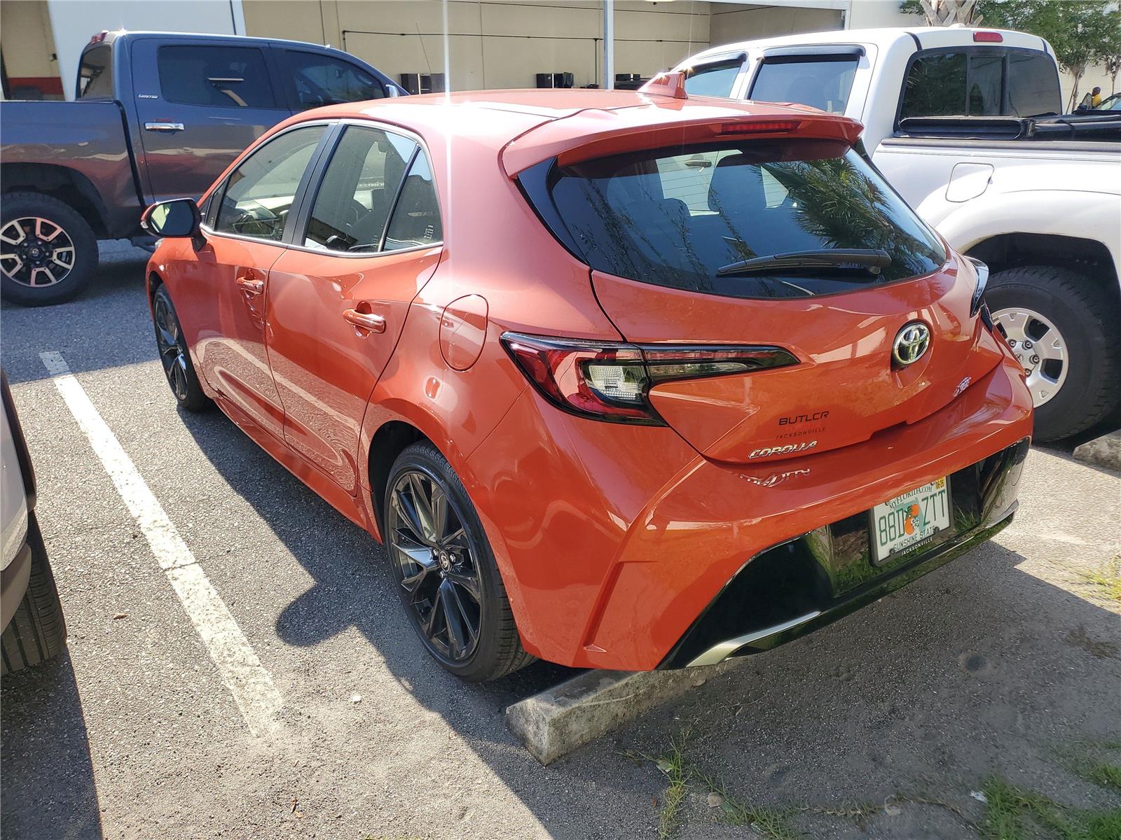 2025 Toyota Corolla XSE photo 2