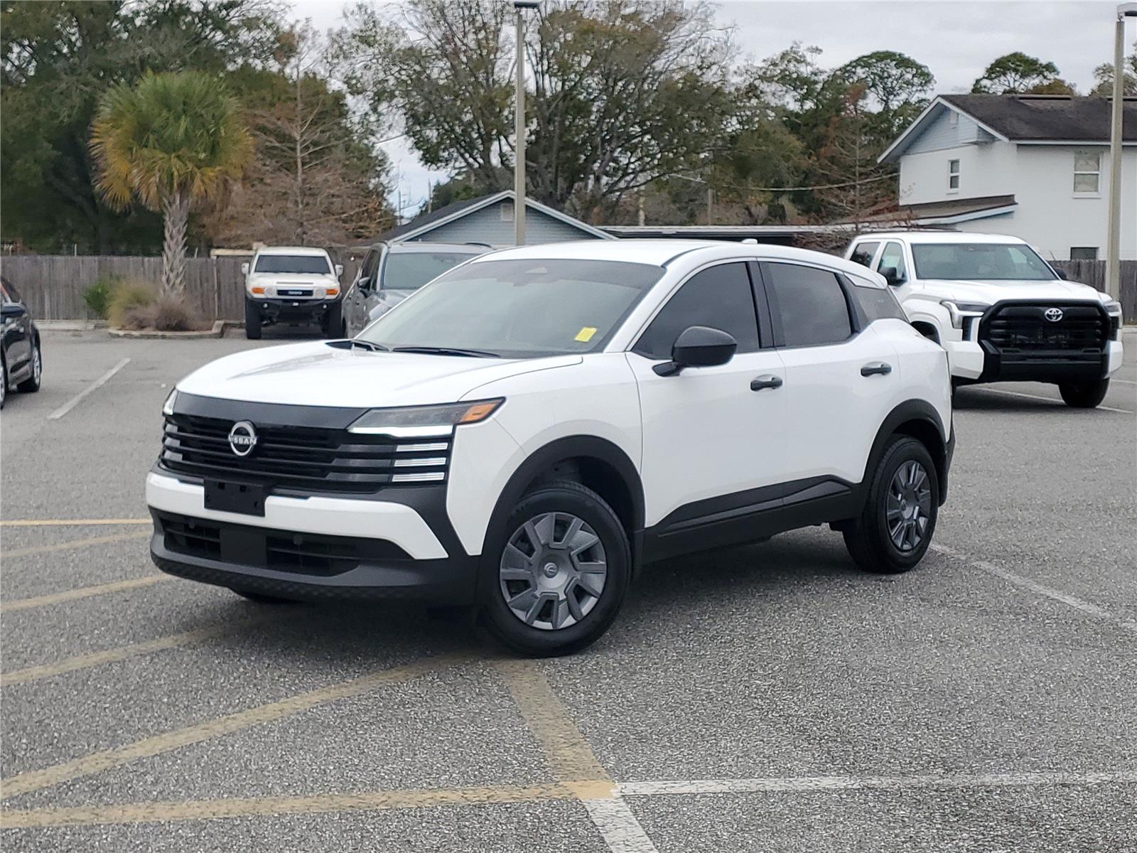 2025 Nissan Kicks SUV 