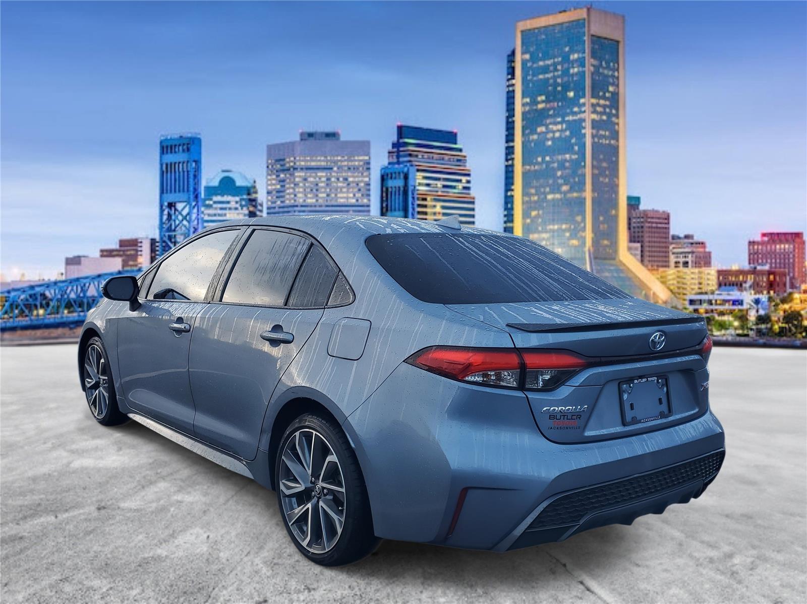 2021 Toyota Corolla XSE photo 2
