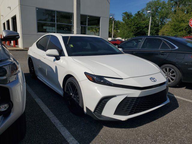 2025 Toyota Camry SE photo 2
