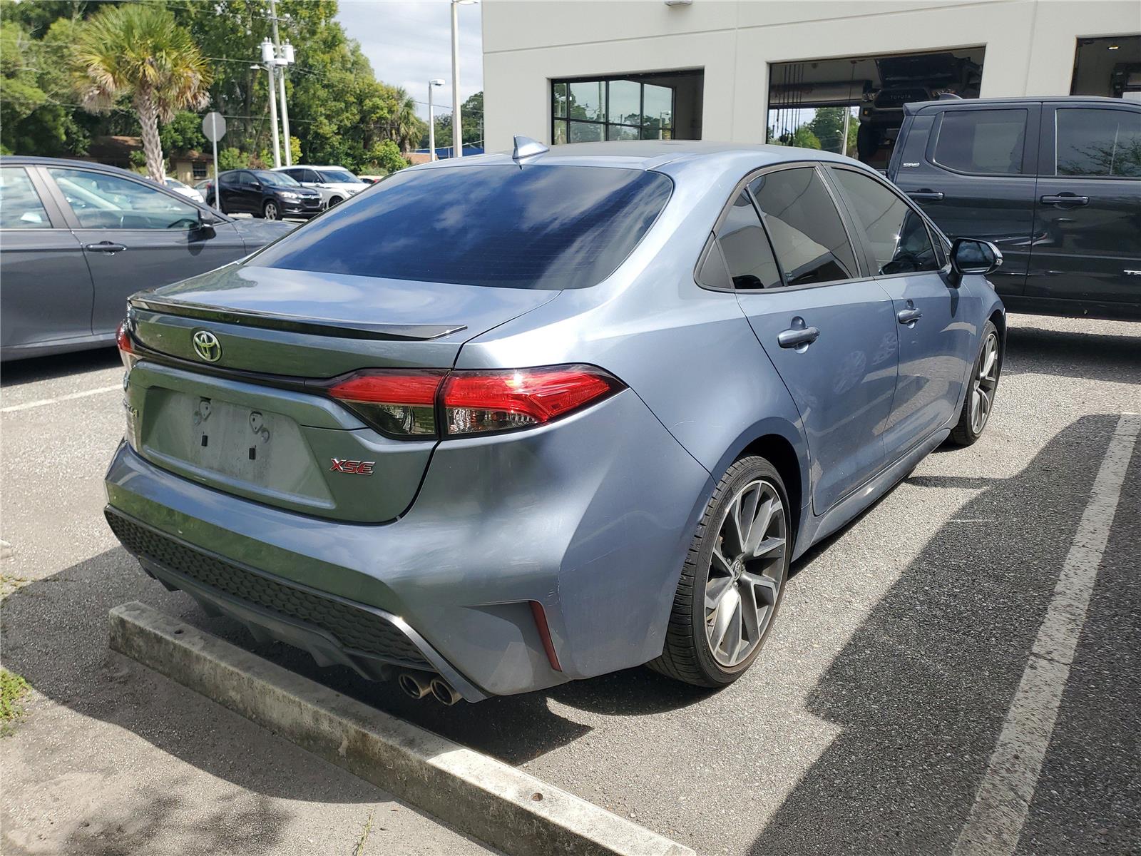 2021 Toyota Corolla XSE photo 3