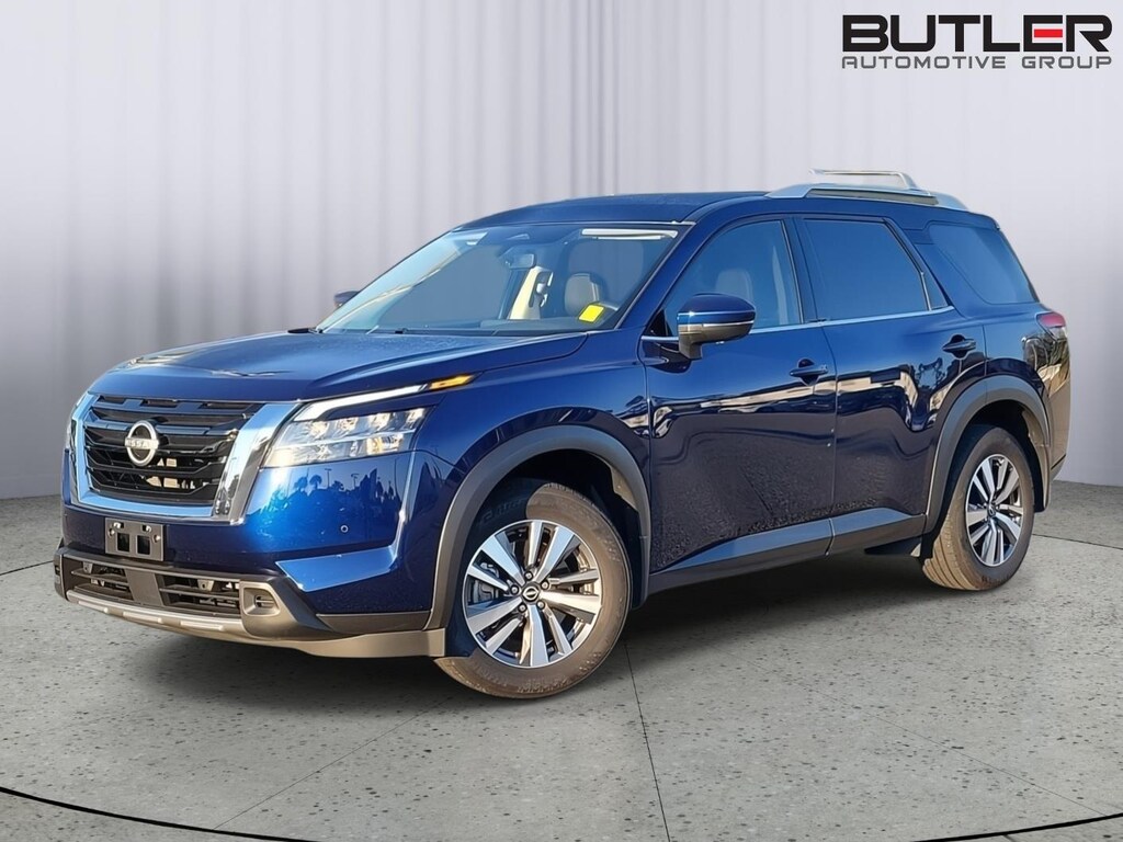 Used 2024 Nissan Pathfinder SL SUV