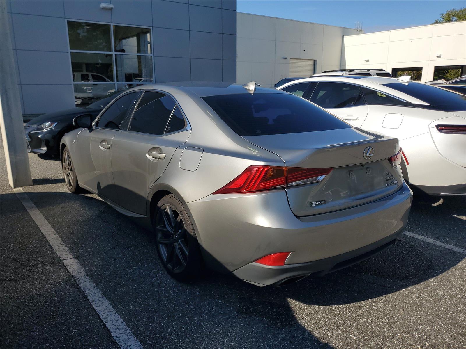 2017 Lexus IS 200t photo 2
