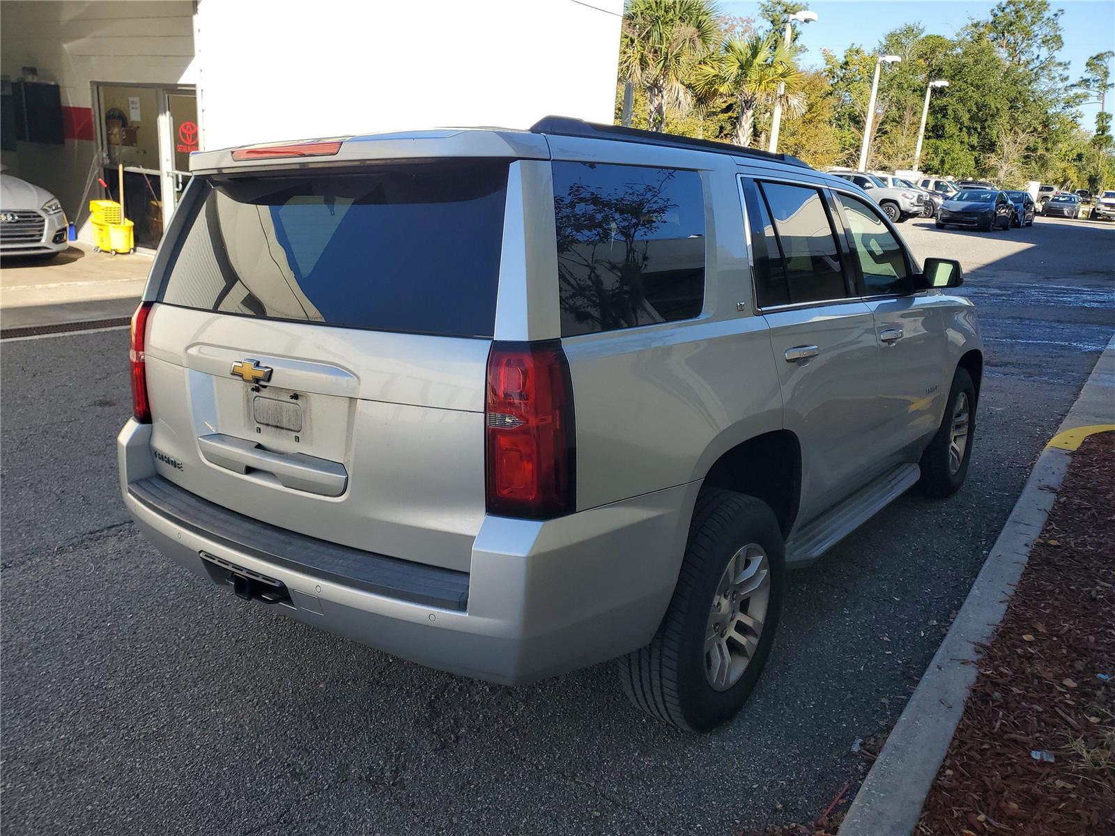 2015 Chevrolet Tahoe LT photo 2