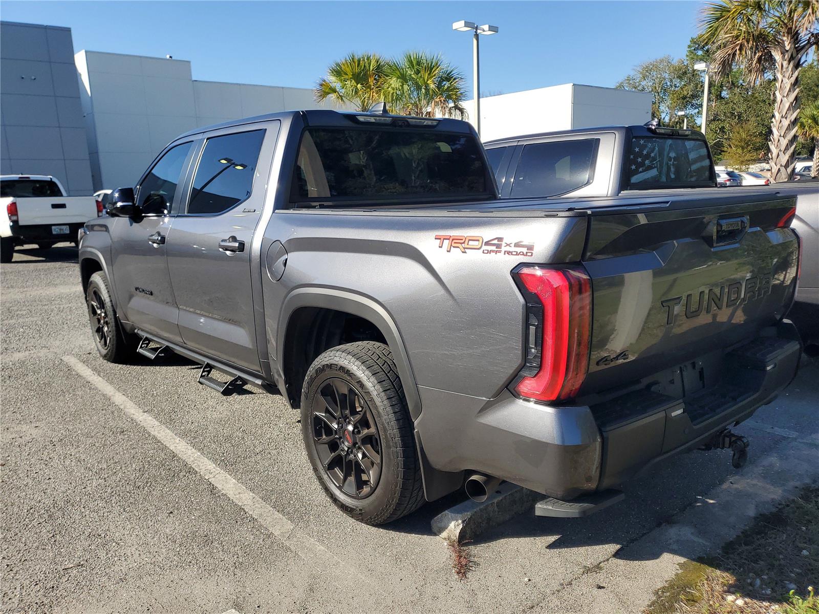 2024 Toyota Tundra Limited CrewMax photo 2