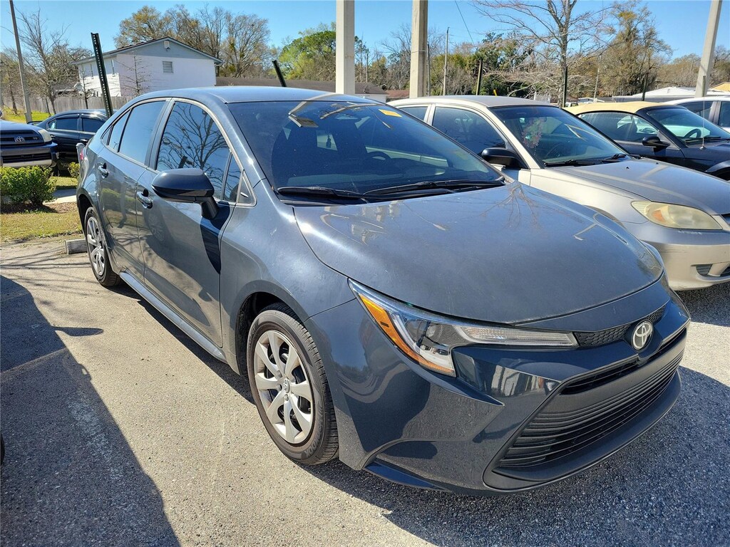 Used 2025 Toyota Corolla LE Sedan