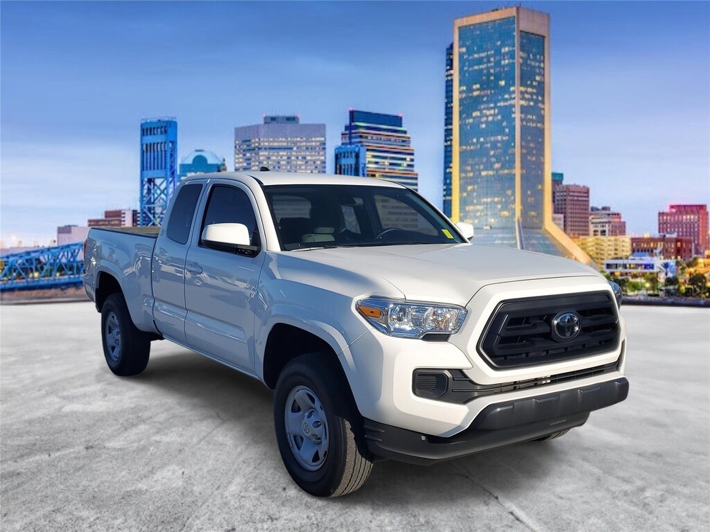 2022 Toyota Tacoma SR photo 4