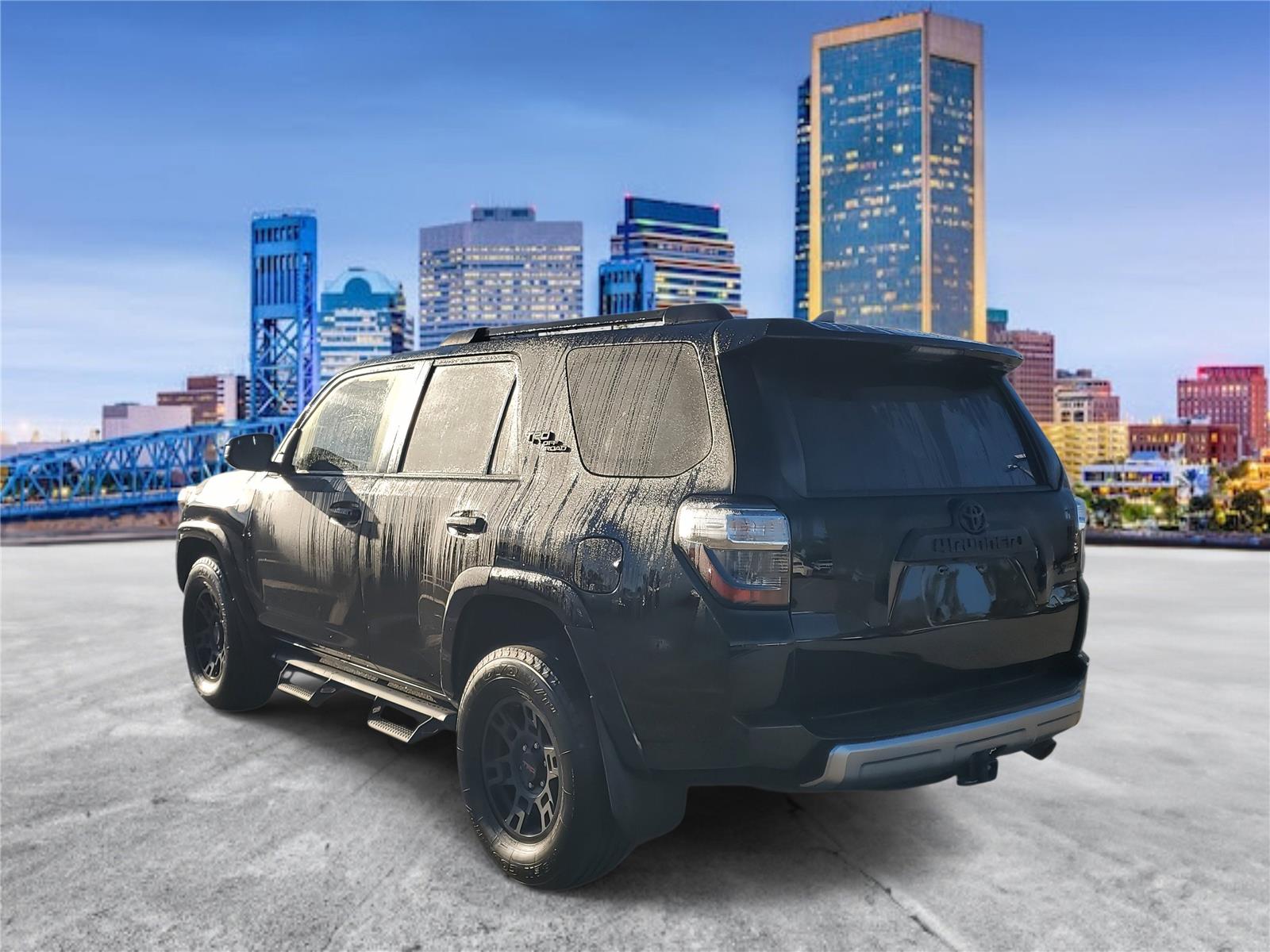 2020 Toyota 4Runner TRD photo 2