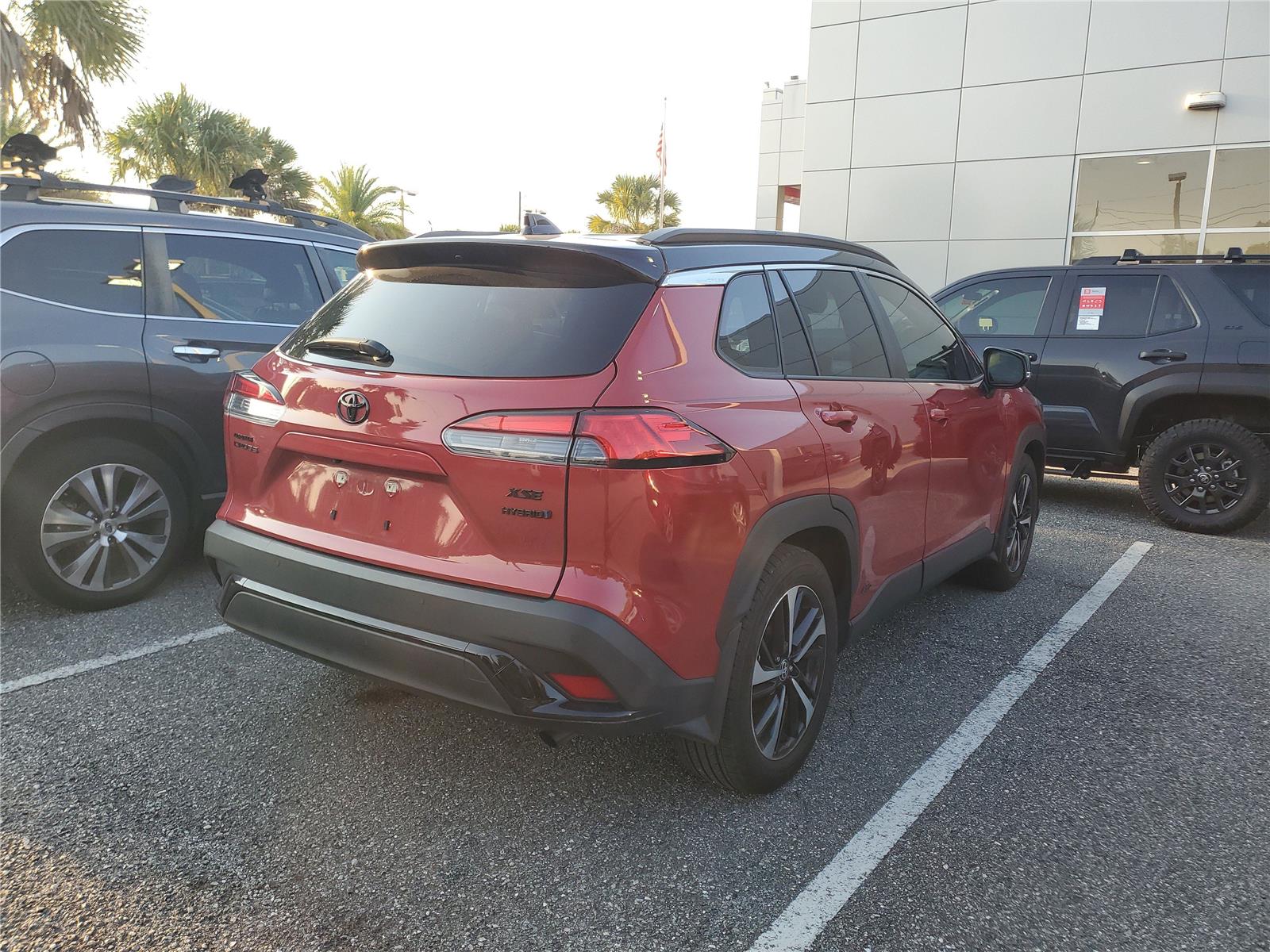 2023 Toyota Corolla Cross Hybrid XSE photo 3