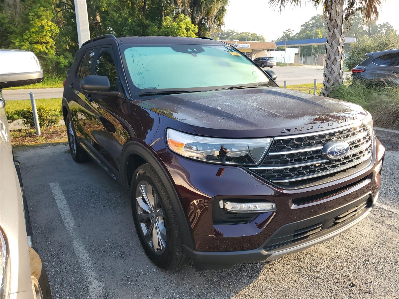 2023 Ford Explorer XLT photo 4