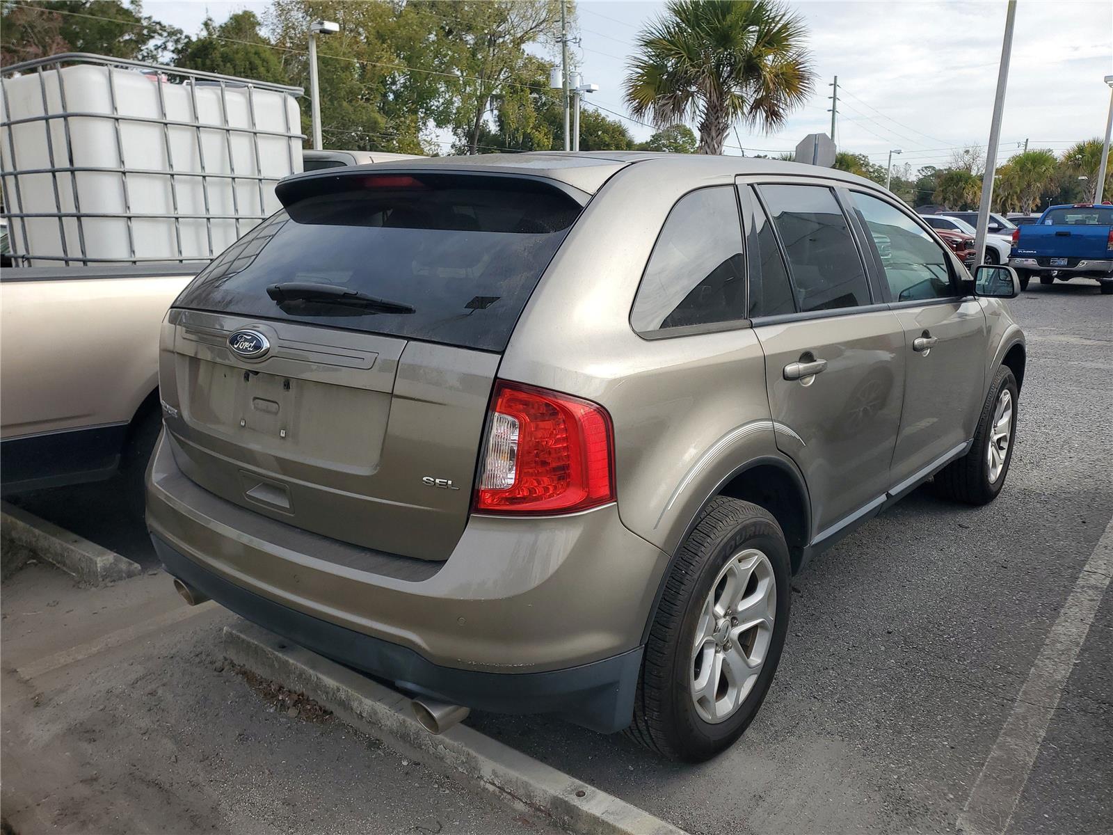 2014 Ford Edge SEL photo 3