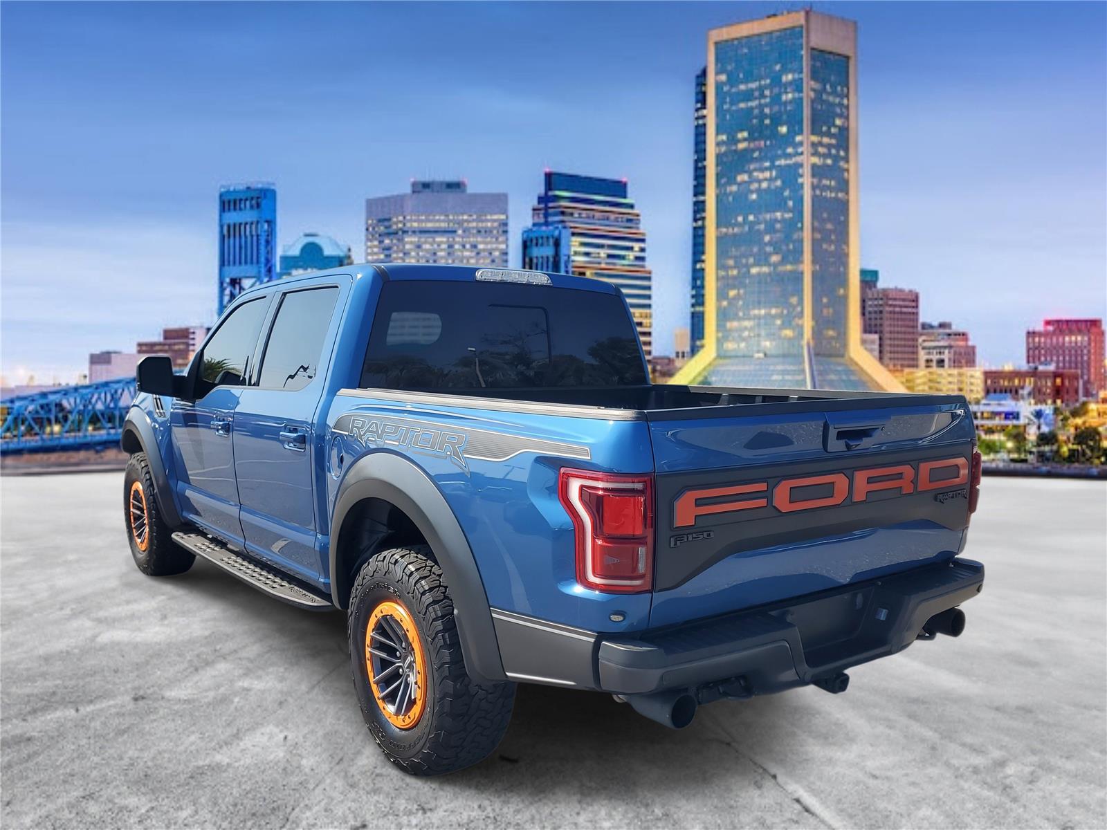 2019 Ford F-150 Raptor photo 2