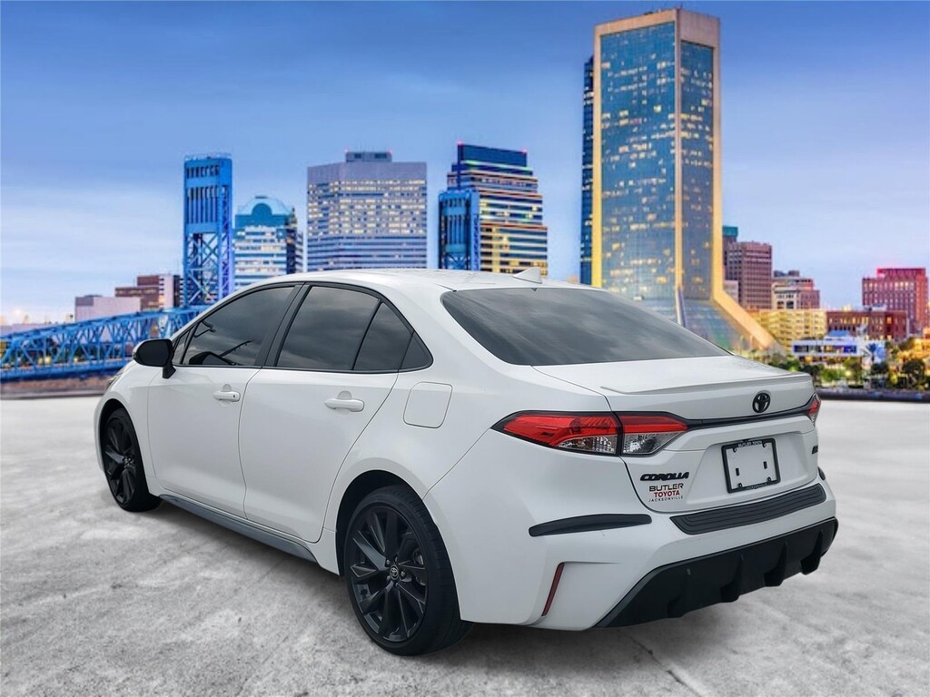 2024 Toyota Corolla SE photo 2