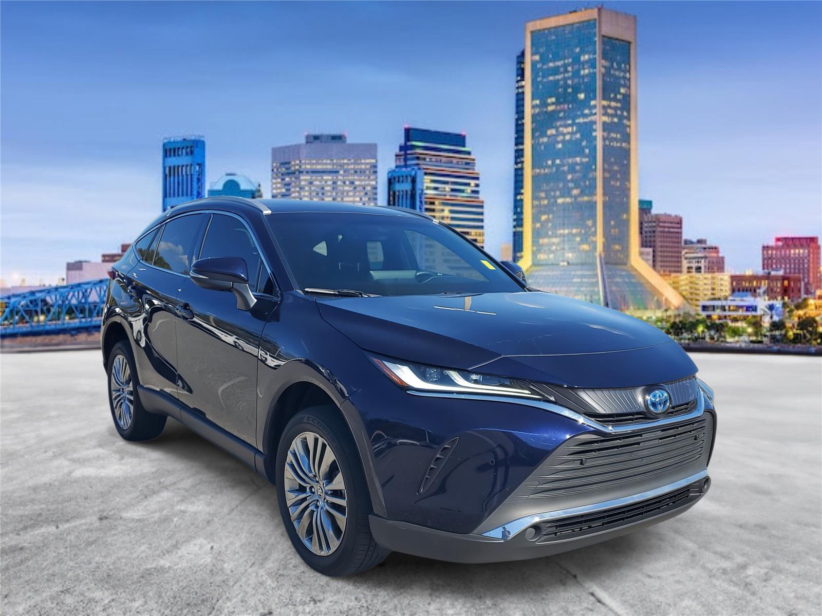 2022 Toyota Venza XLE photo 4