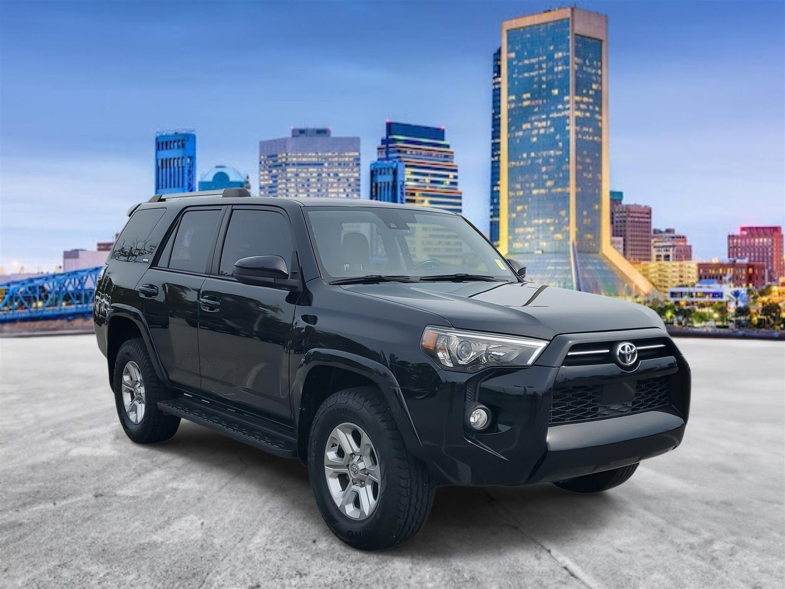 2020 Toyota 4Runner SR5 photo 4
