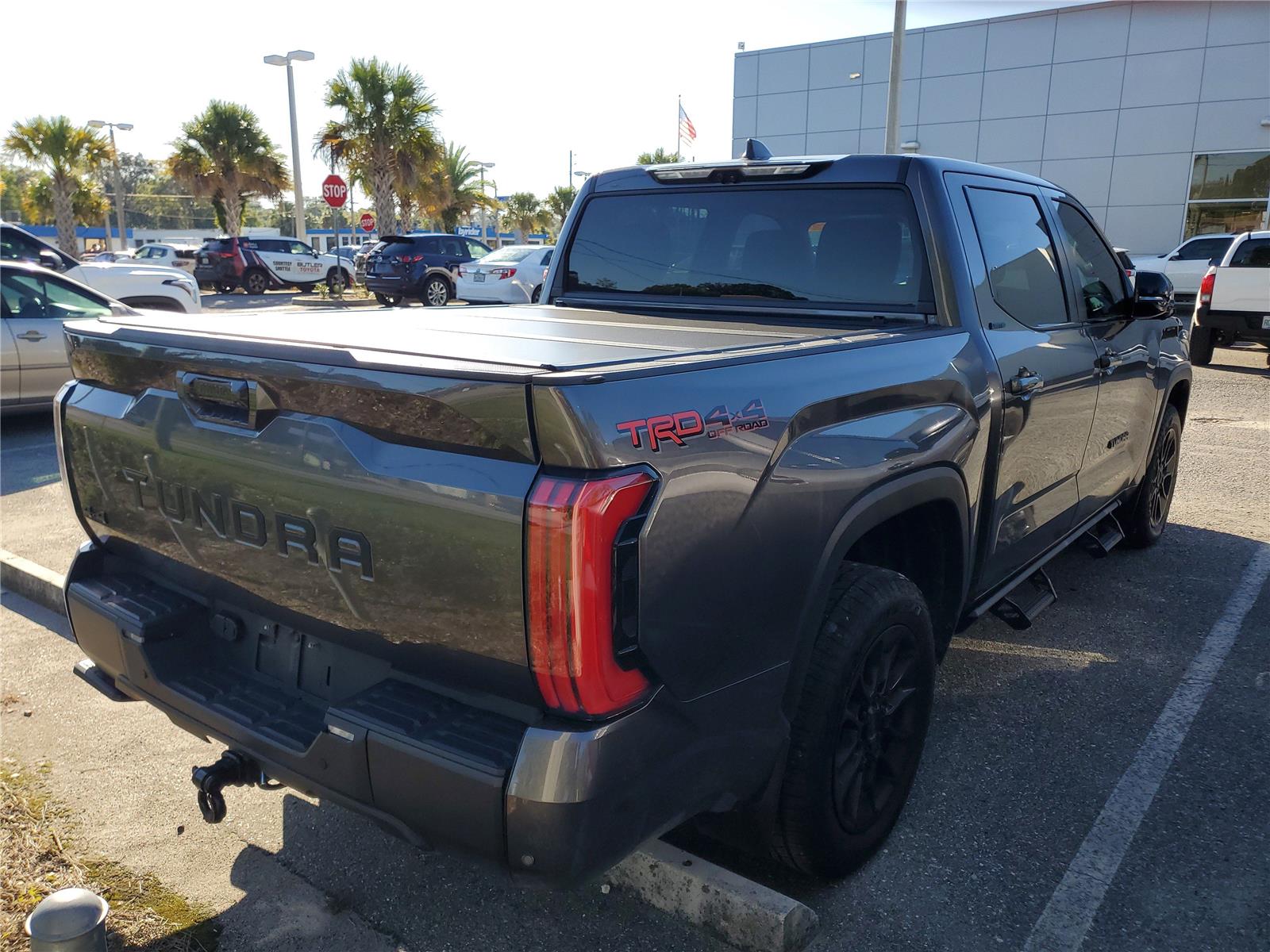 2024 Toyota Tundra Limited CrewMax photo 3